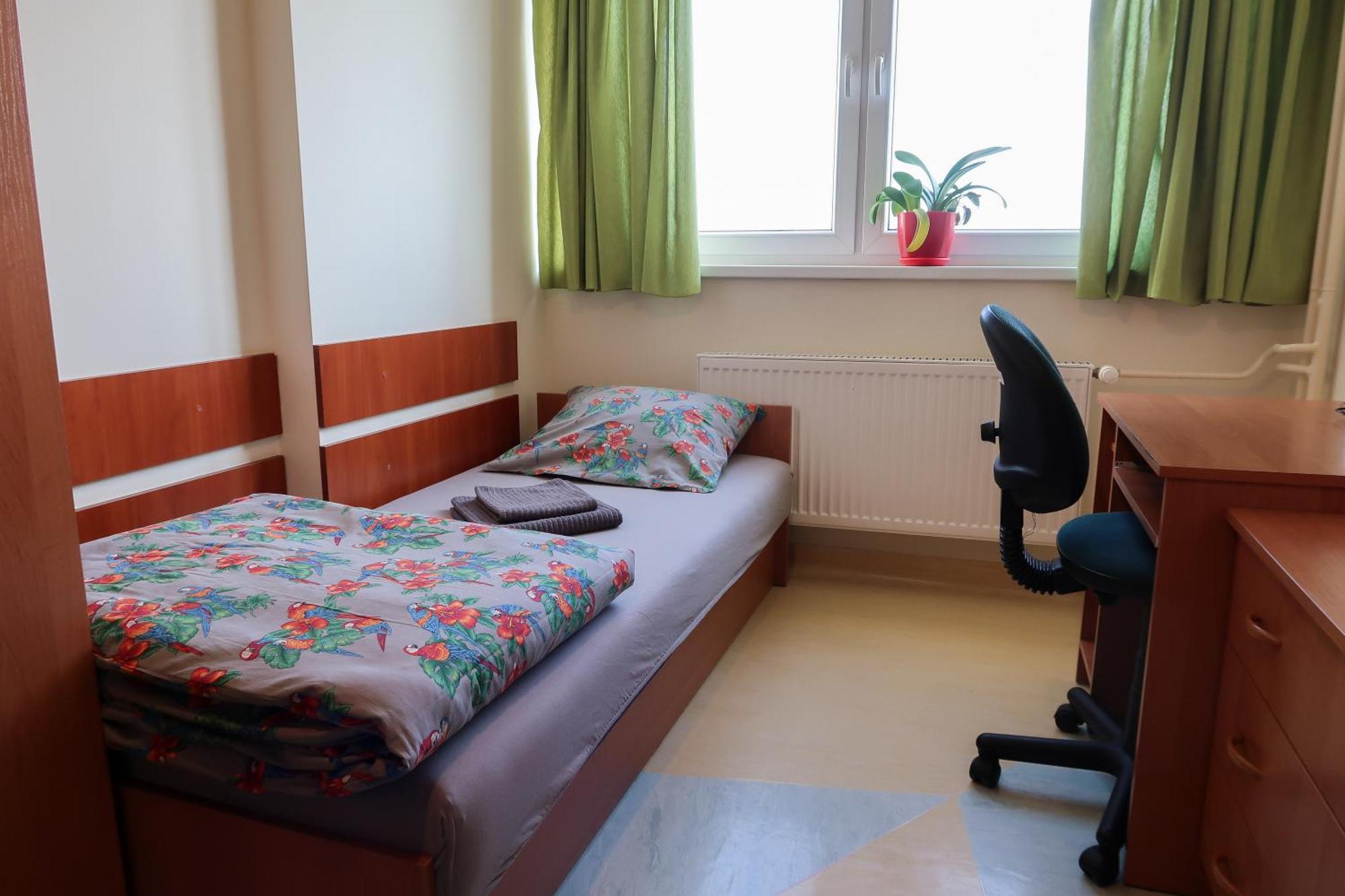 Dom Studencki Raj Hostel Wrocław Buitenkant foto