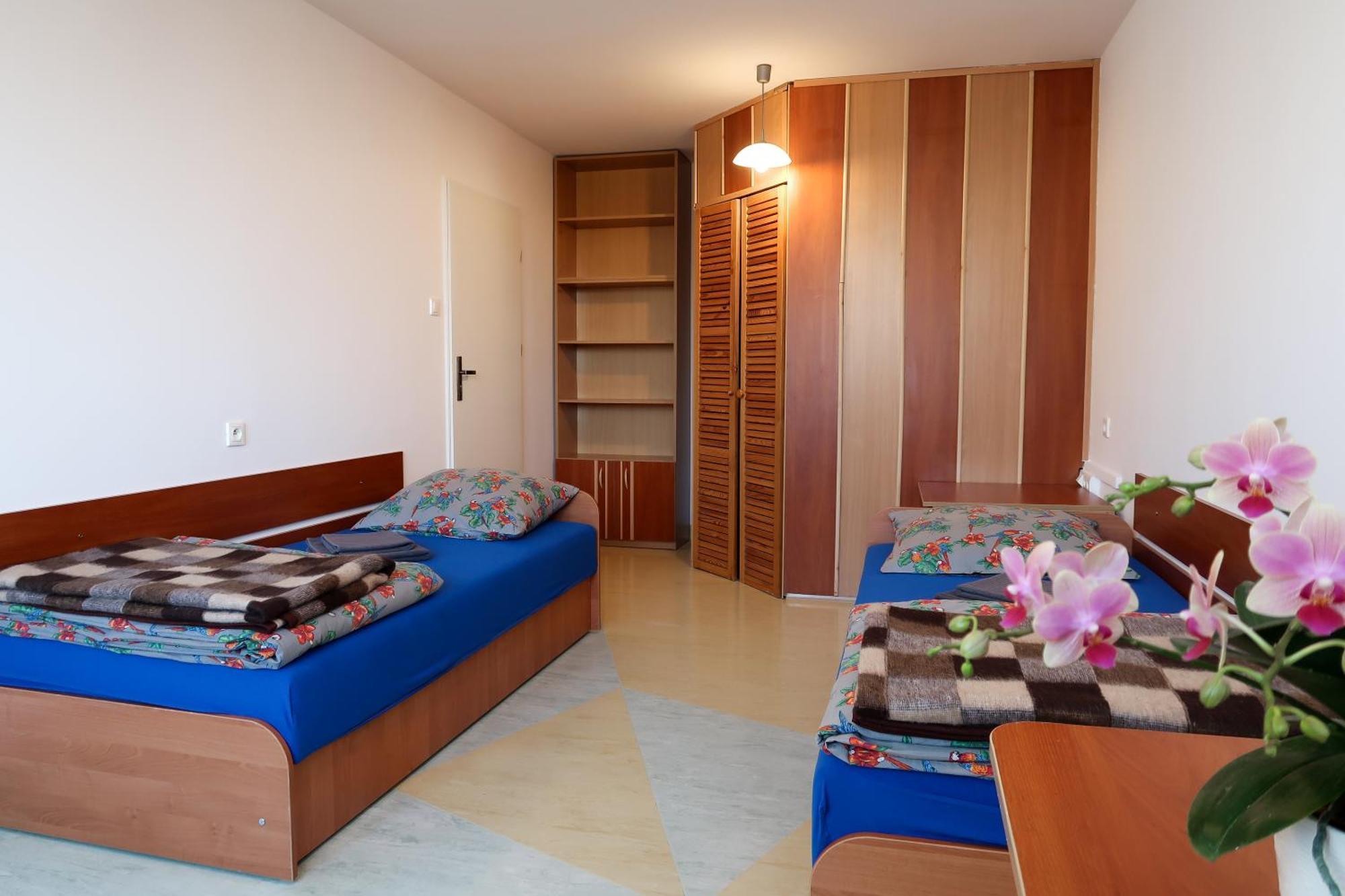 Dom Studencki Raj Hostel Wrocław Buitenkant foto