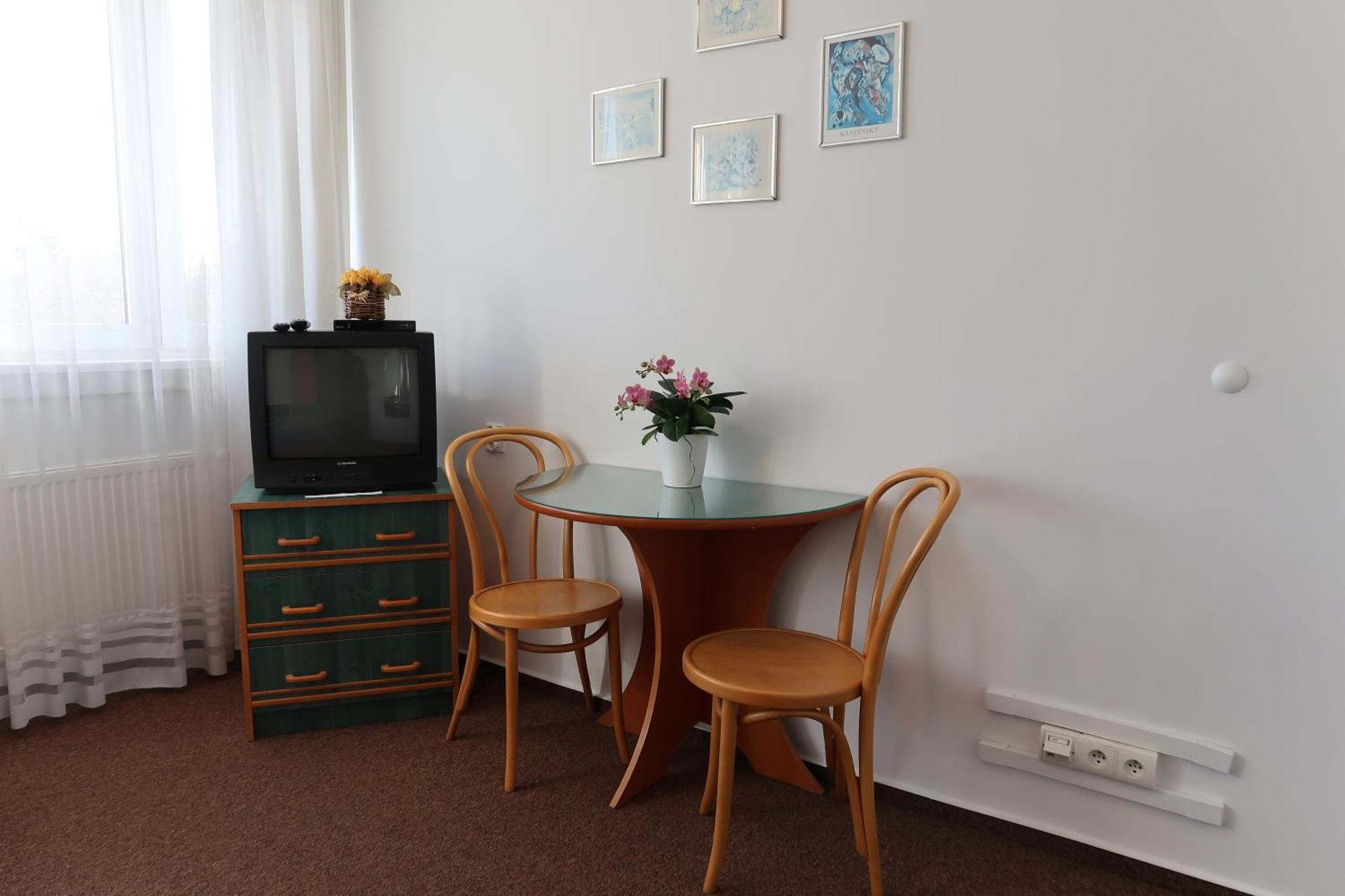 Dom Studencki Raj Hostel Wrocław Buitenkant foto