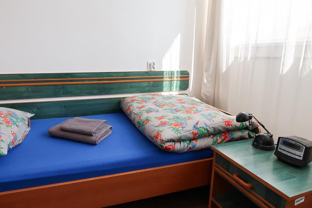 Dom Studencki Raj Hostel Wrocław Buitenkant foto