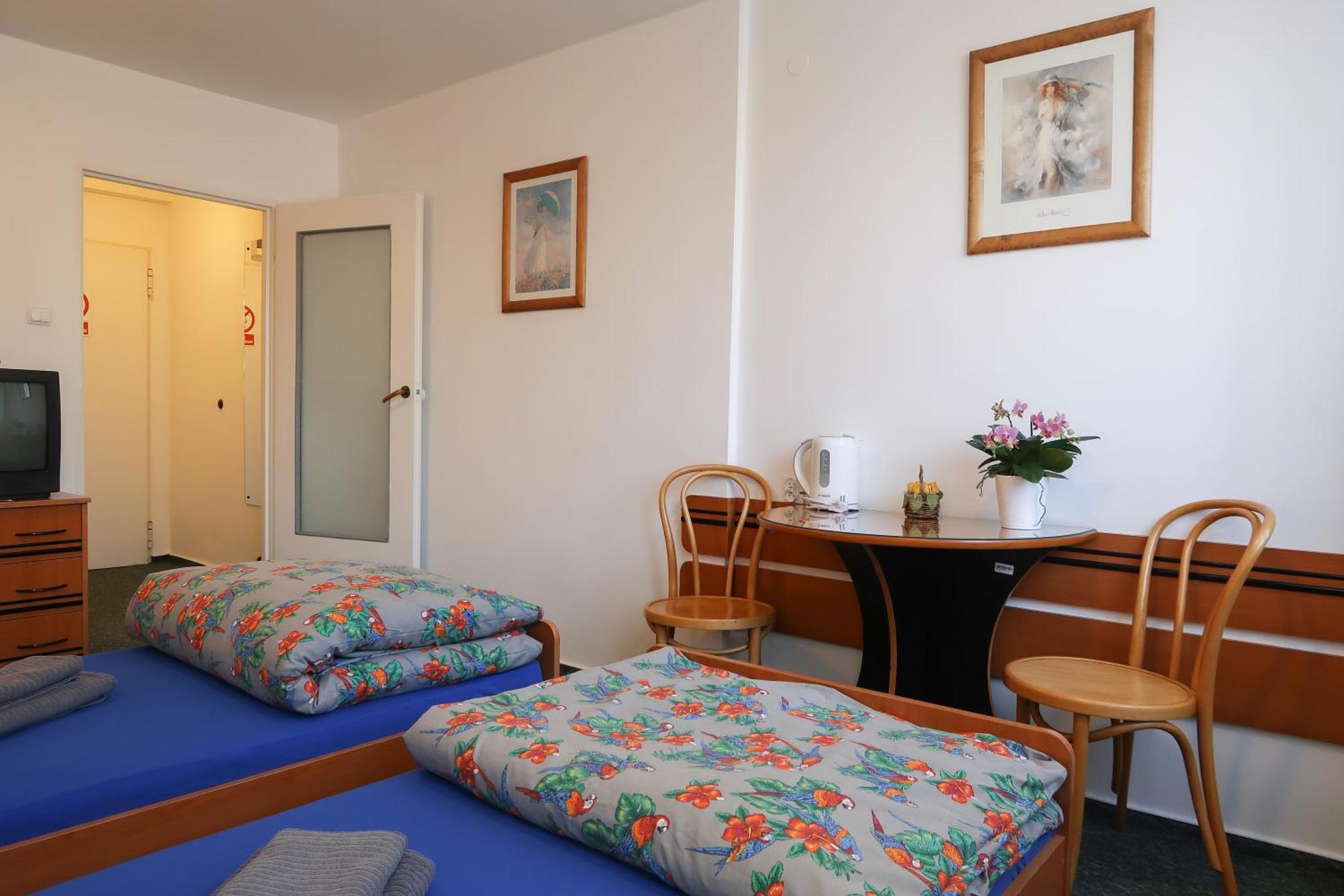 Dom Studencki Raj Hostel Wrocław Buitenkant foto