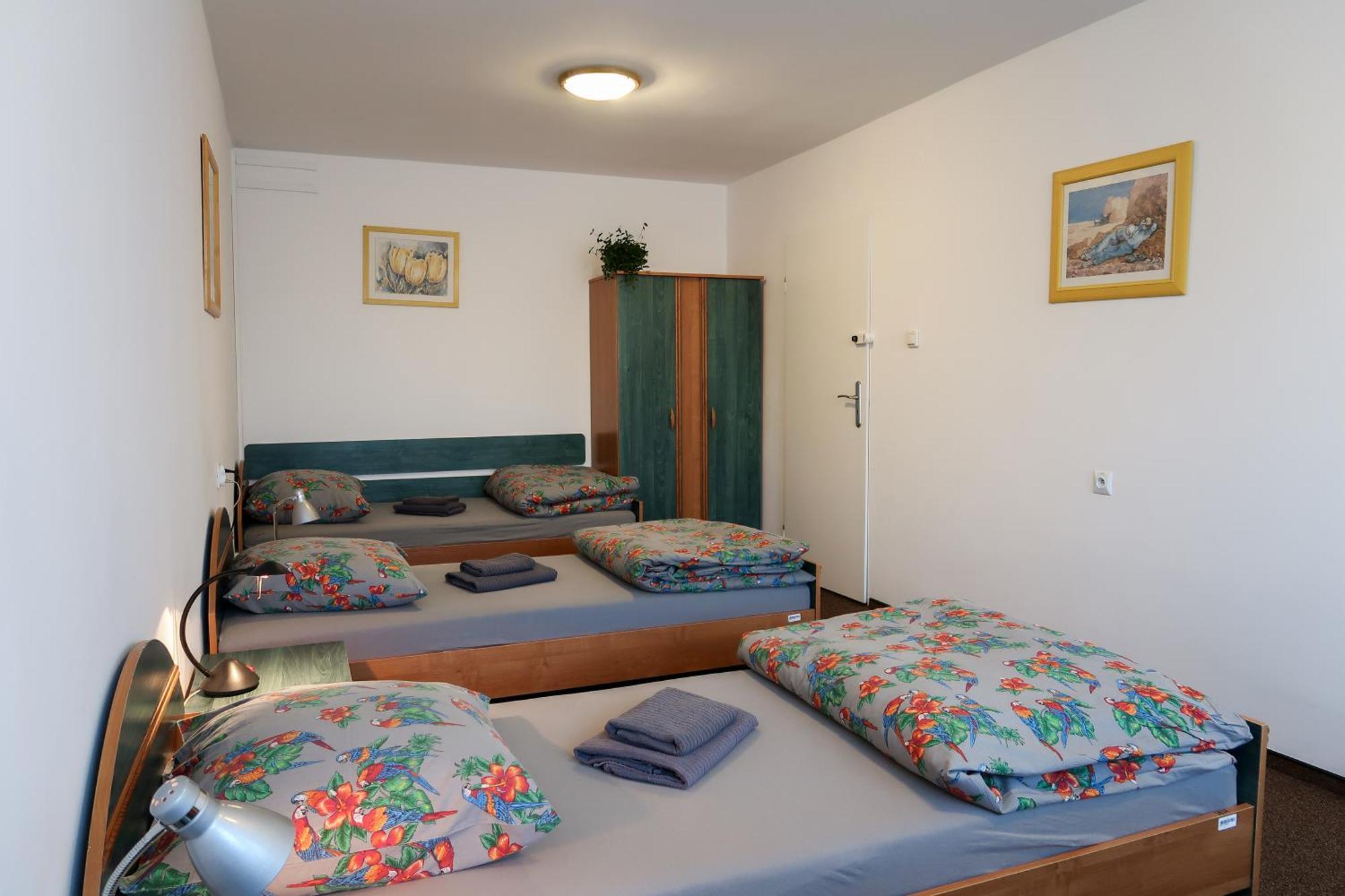 Dom Studencki Raj Hostel Wrocław Buitenkant foto