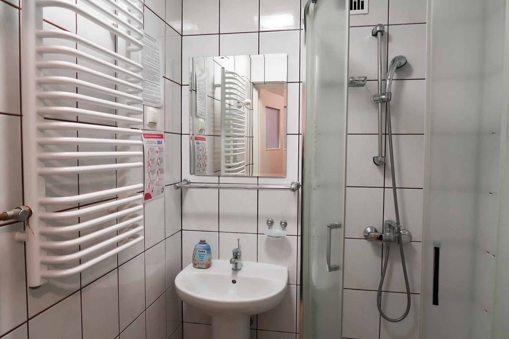 Dom Studencki Raj Hostel Wrocław Buitenkant foto
