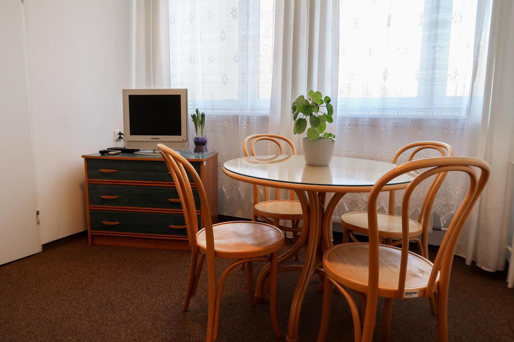 Dom Studencki Raj Hostel Wrocław Buitenkant foto